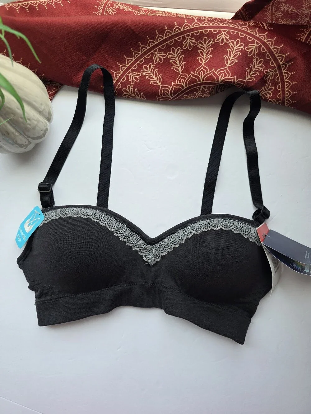 Barely There Wirefree Bra Black Size XS NWT